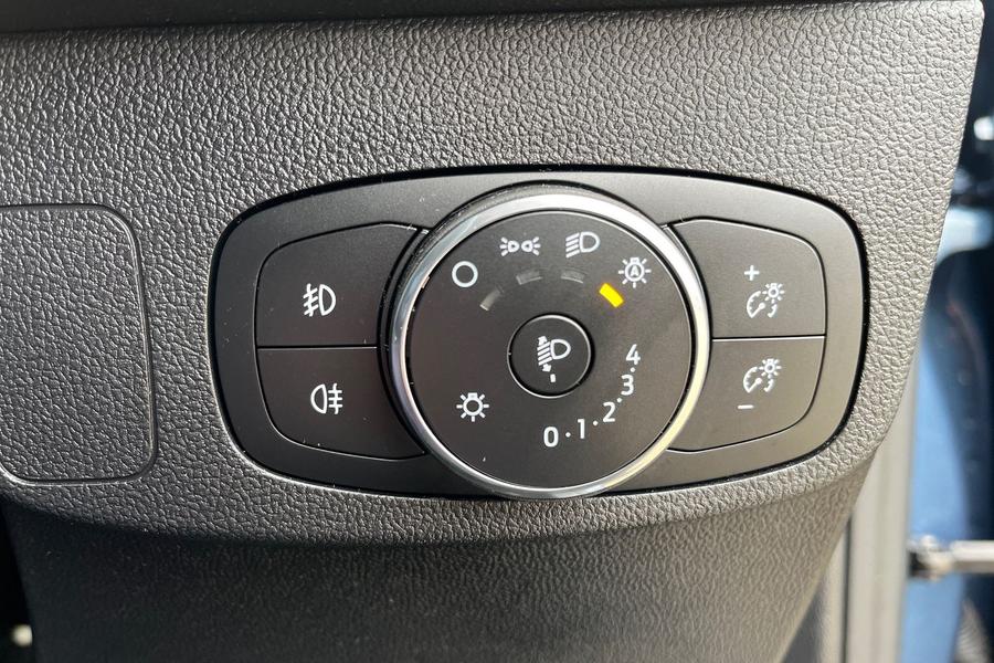 Ford Focus Photo autoimg-e5556600c03022965495298ec70e1bae1b7873c9.jpg