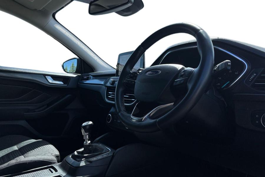 Ford Focus Photo autoimg-e556c1663851cb76c81e32173d4a3a0c33457b9b.jpg