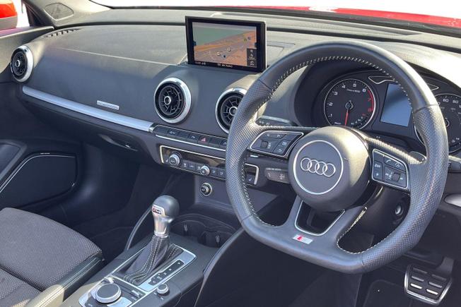AUDI A3 Cabriolet Photo 6