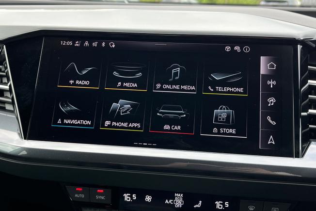 AUDI Q4 E-Tron Photo 13