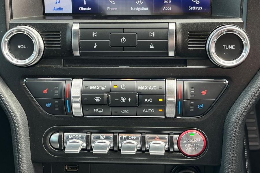 Ford Mustang Photo autoimg-e55cc902d08d343b7ce3377ff6f1367191b2796b.jpg