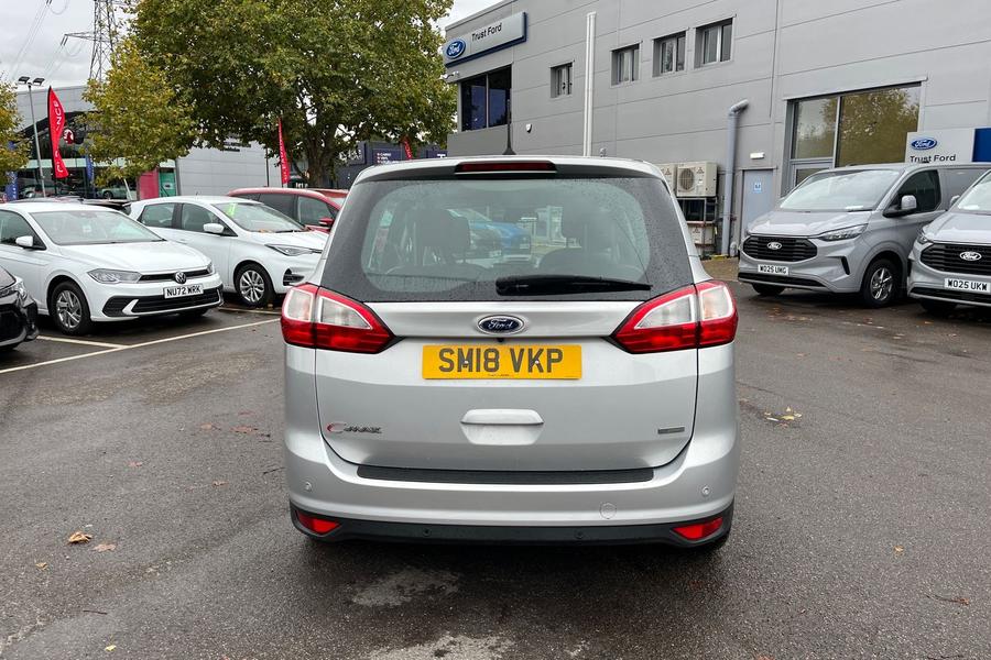 Ford GRAND C-MAX Photo autoimg-e55e1aa21445b1699d5a92fbcbc19e2540e723fc.jpg