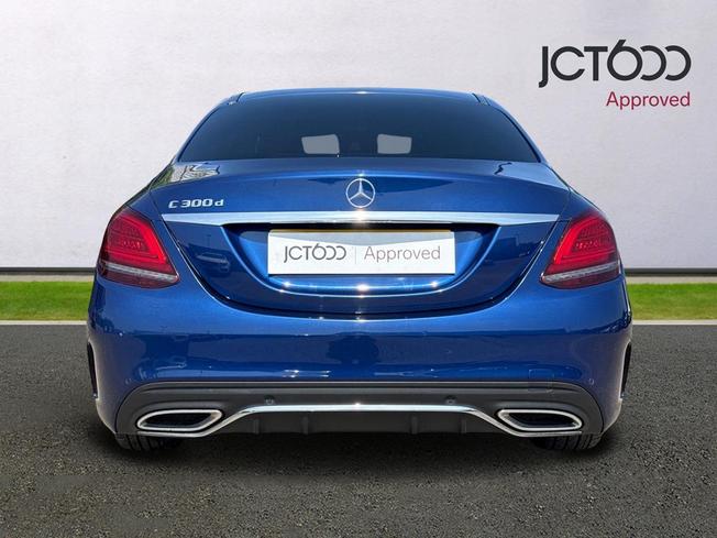 MERCEDES-BENZ C Class Photo 7