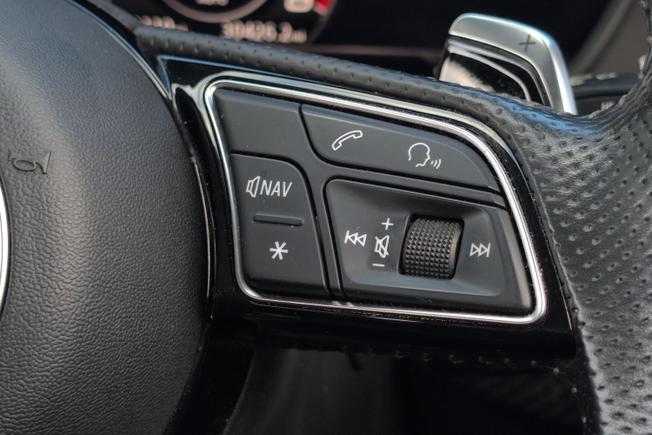 Audi Rs4 Avant Photo 17