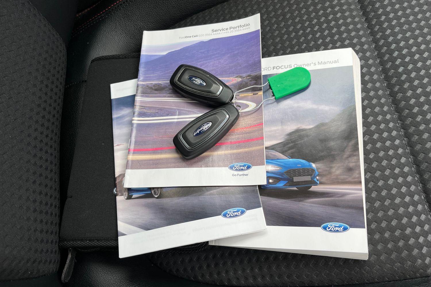 Ford Focus Photo 21