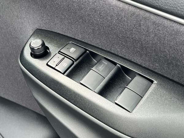 Mazda Mazda2 HYBRID Photo autoimg-e568d71cd8123f7a5205133e7ea6eca97b15d335.jpg