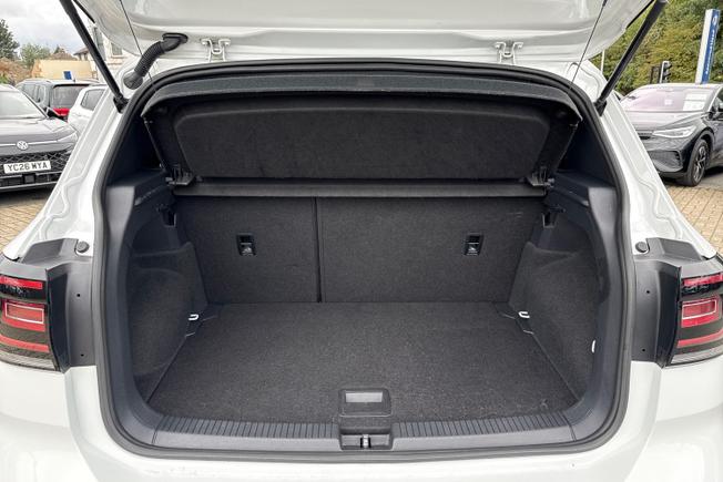 VOLKSWAGEN T-Cross Photo 12
