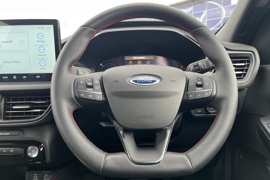 Ford KUGA Photo autoimg-e56c4c1e145f8b08ca67c56e420a241fc54cde46.jpg