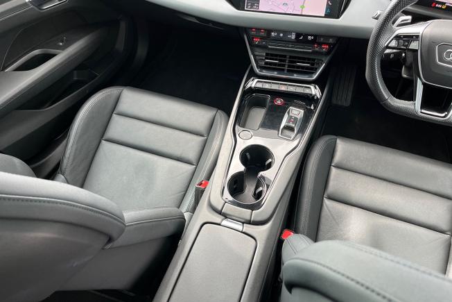 AUDI E-Tron Gt Photo 51