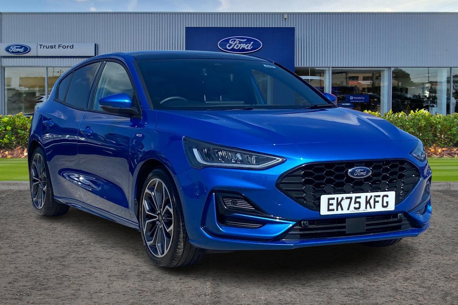 Ford FOCUS Photo 0
