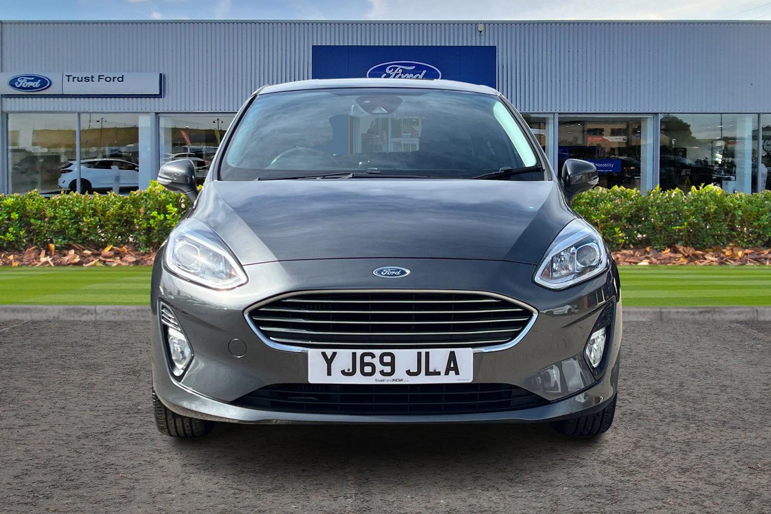 Ford FIESTA Photo 5
