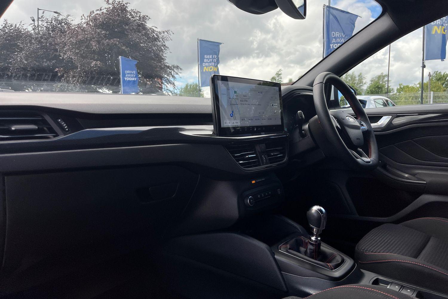Ford Focus Photo 17