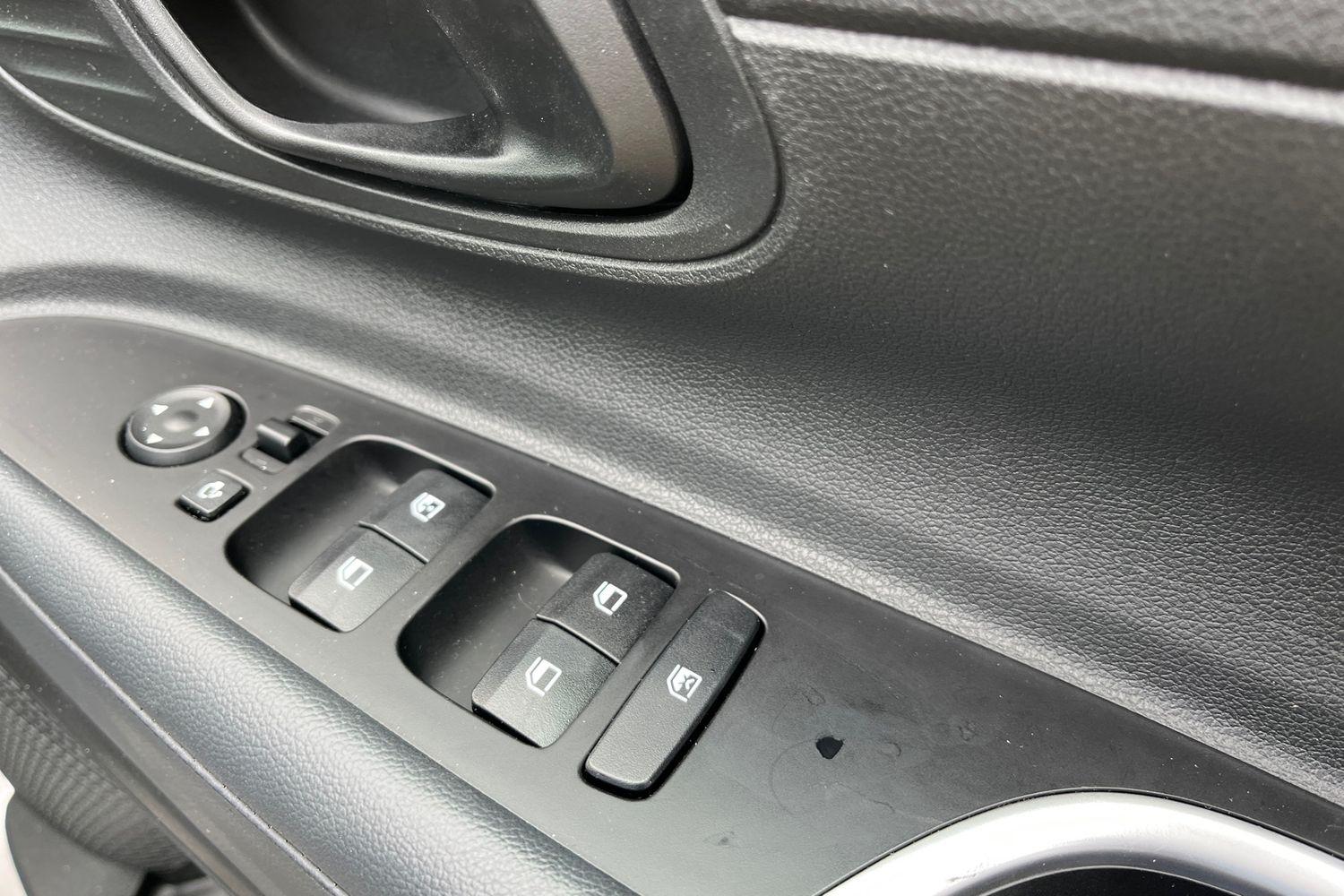 Hyundai BAYON Photo 15