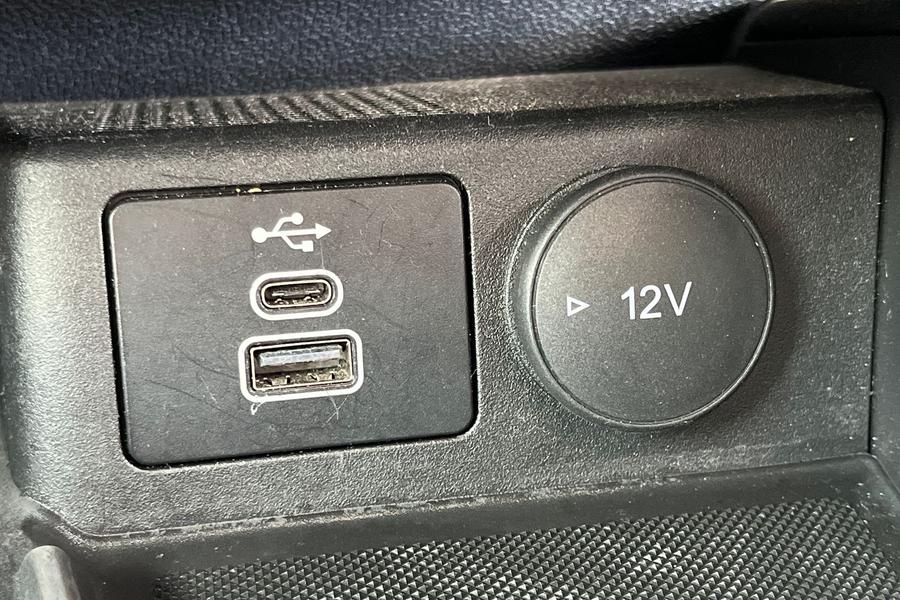 Ford KUGA Photo autoimg-e5789c1d9b18a3ae0d5b79c983f75f8b451c3cd2.jpg