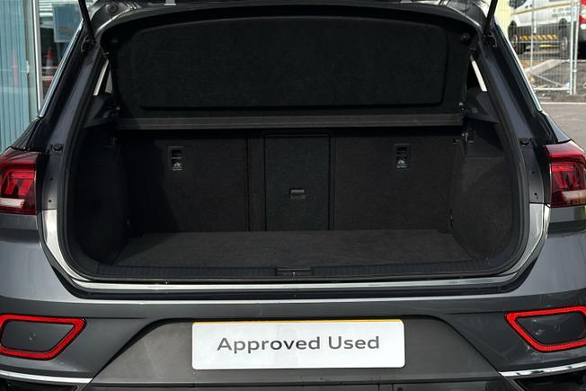 VOLKSWAGEN T-Roc Photo 12