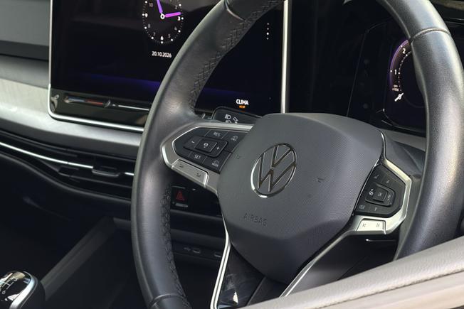 VOLKSWAGEN Golf Photo 36