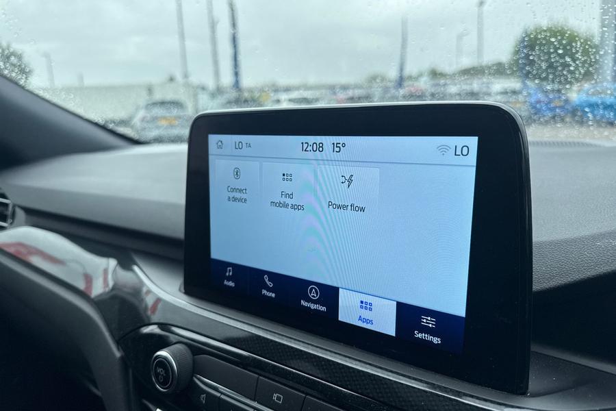 Ford KUGA Photo autoimg-e57eabf89430895f18a9dd2bfc786394eb432f40.jpg