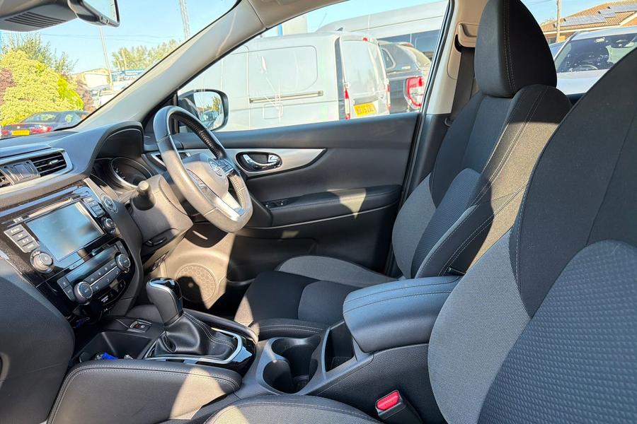 Nissan QASHQAI Photo autoimg-e57f145d27d2ca7d74b18765373d48bc78c983ee.jpg