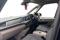 VOLKSWAGEN Multivan Photo 2