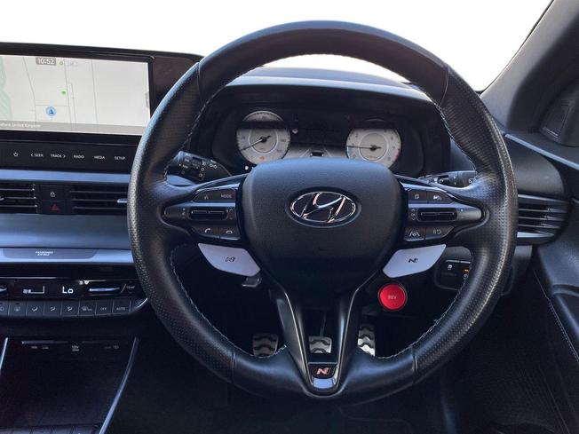 HYUNDAI i20 Photo 11