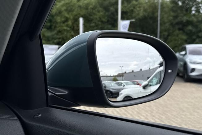 Volkswagen T-Roc Photo 39