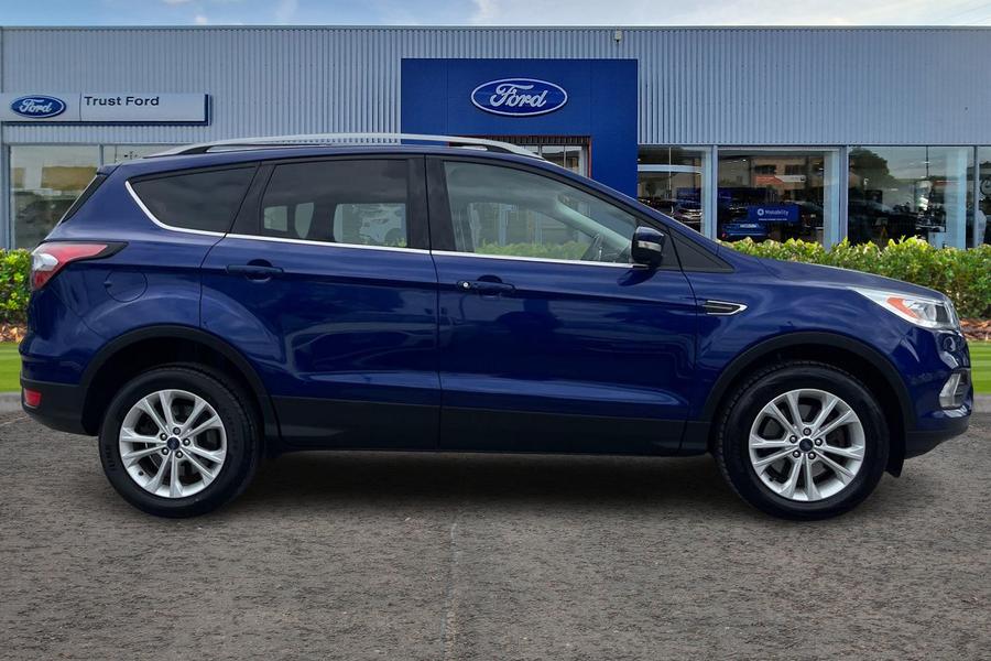Ford KUGA Photo autoimg-e5904099cdc006a58bd936adfe01f32a96ca4f20.jpg