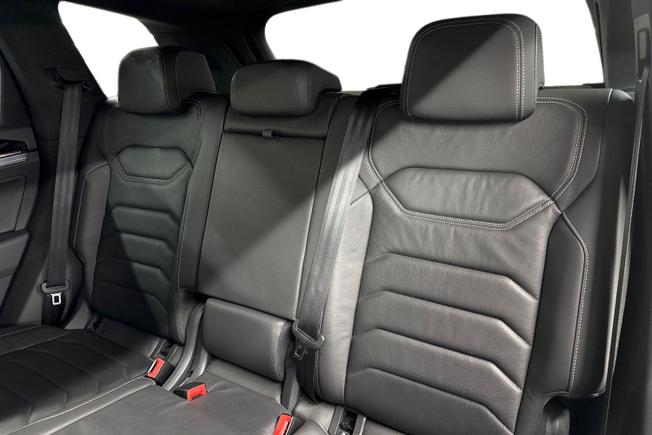 VOLKSWAGEN Touareg Photo 9