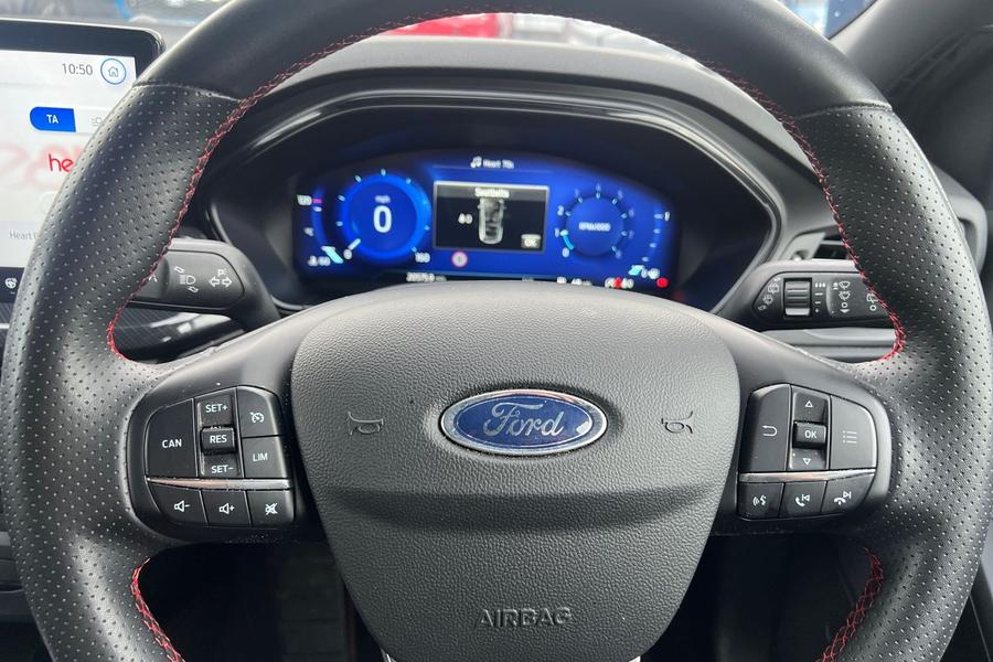 Ford FOCUS Photo autoimg-e594b4d9f0fc41c66eef363dbfc4bce28623d964.jpg