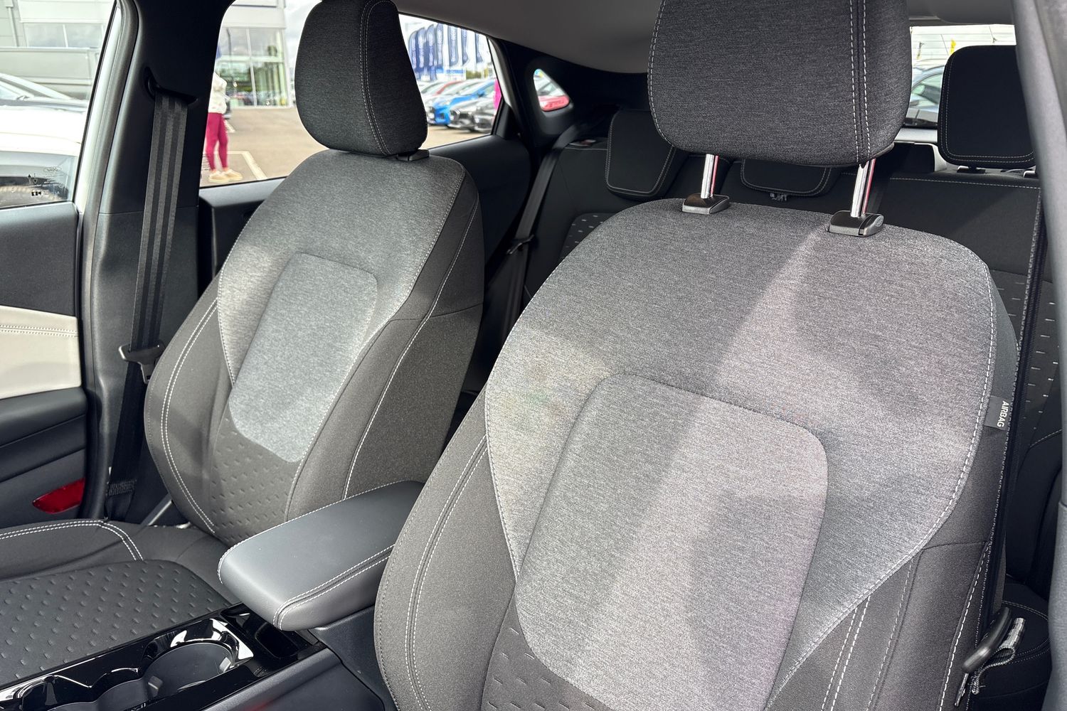 Ford Puma Gen-E Photo 18