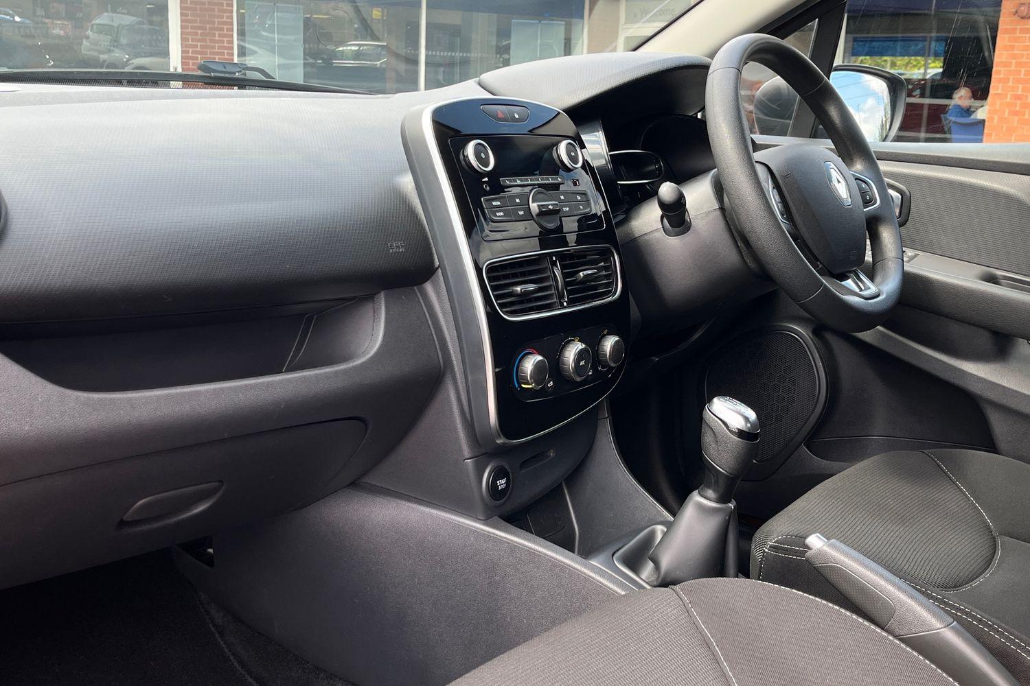 Renault CLIO Photo 17