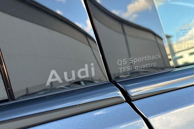 AUDI Q5 Photo 30