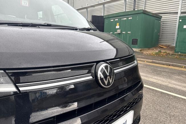 VOLKSWAGEN Multivan Photo 21