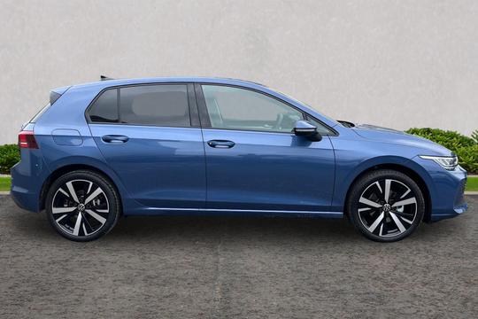 Volkswagen Golf Photo autoimg-e5a00a845f6f89fc563a4fa67d26d9ffef778332.jpg