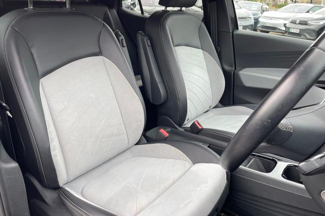 VOLKSWAGEN ID.3 Photo 26