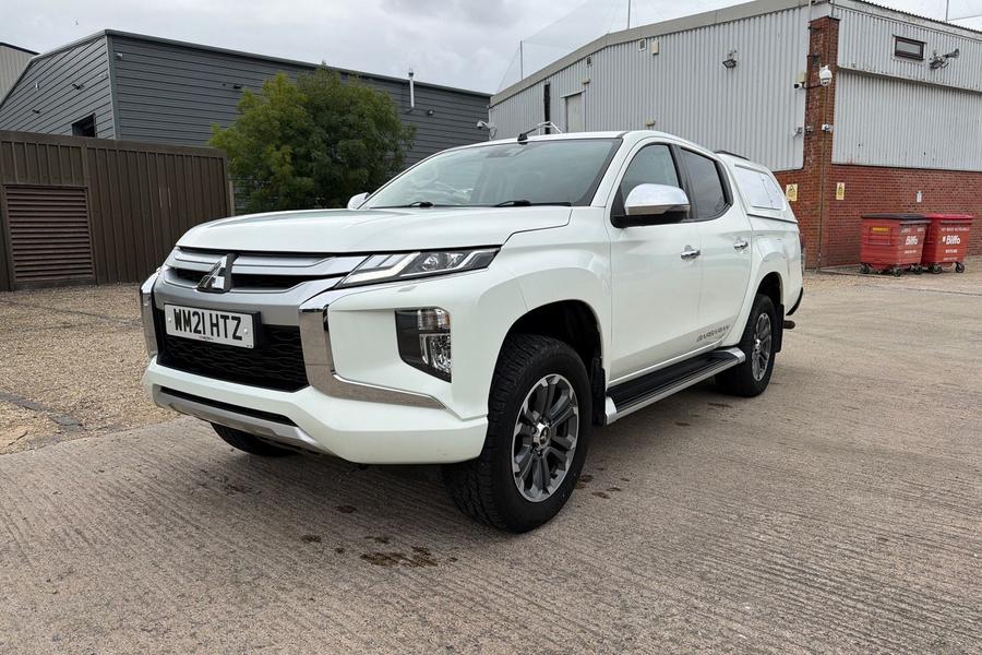 Mitsubishi L200 Photo autoimg-e5a295dd6e26c1e6a4f9a7170638cac56093790c.jpg