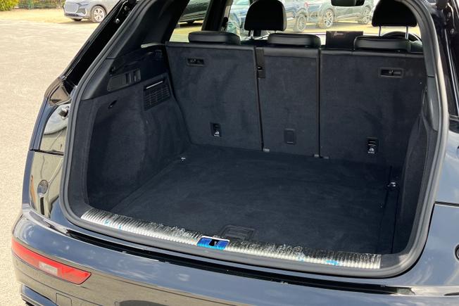 AUDI Q5 Photo 12