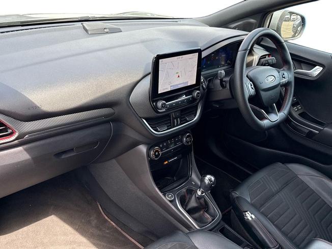 FORD Puma Photo 2