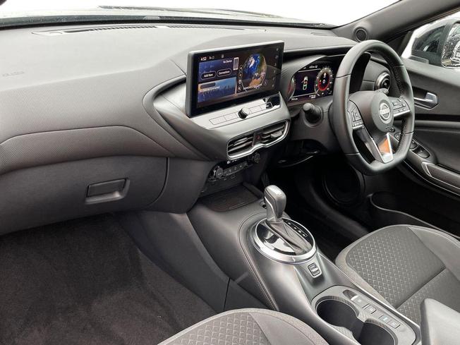 NISSAN JUKE Photo 2