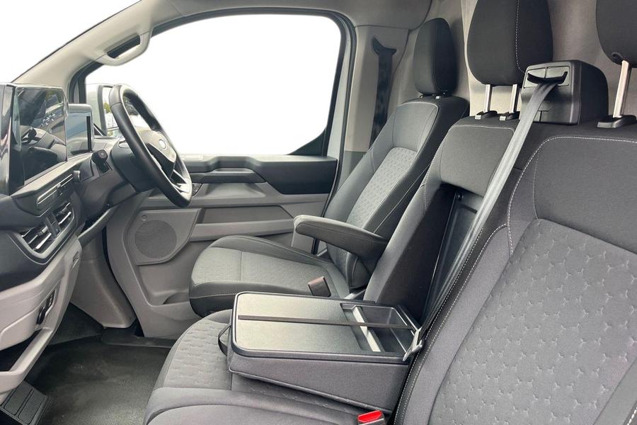 Ford TRANSIT CUSTOM Photo autoimg-e5a75ed7825b39e9cad94548c4f4124dce66e410.jpg
