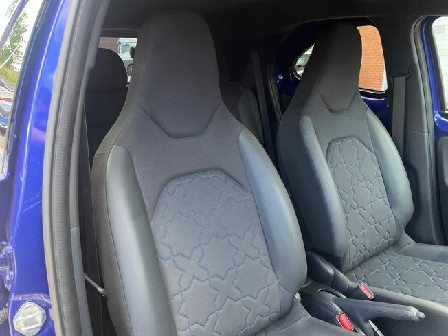 TOYOTA Aygo X Photo 27