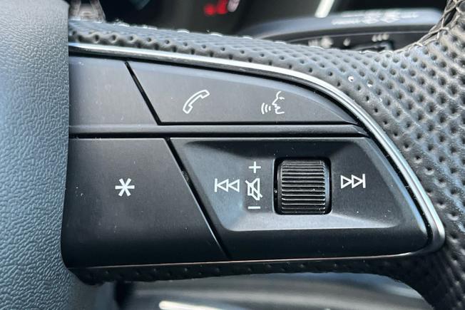 AUDI Q3 Photo 18