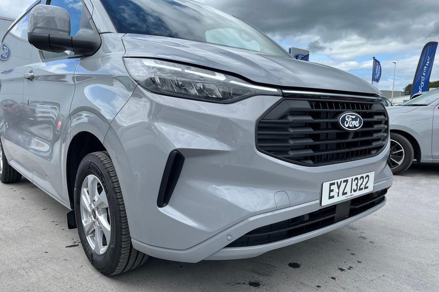 Ford Transit Custom Photo autoimg-e5ac4bd2ad388c5b002c4385d2812c6776bb935e.jpg