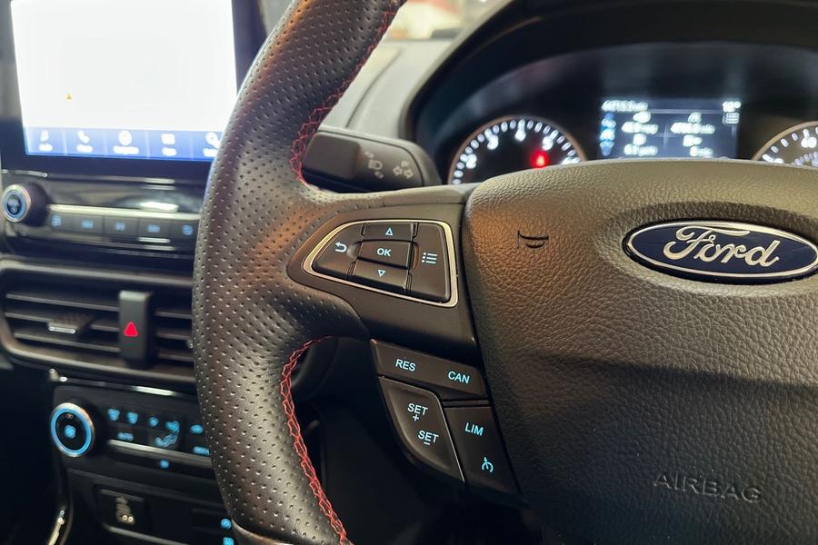 Ford ECOSPORT Photo autoimg-e5b459f38fe878d3a286ae12ef65f7964e77a9a8.jpg