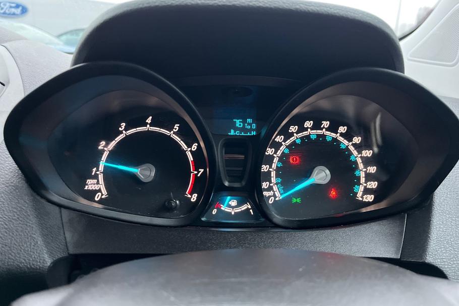 Used Ford TRANSIT COURIER LM72TWZ 24