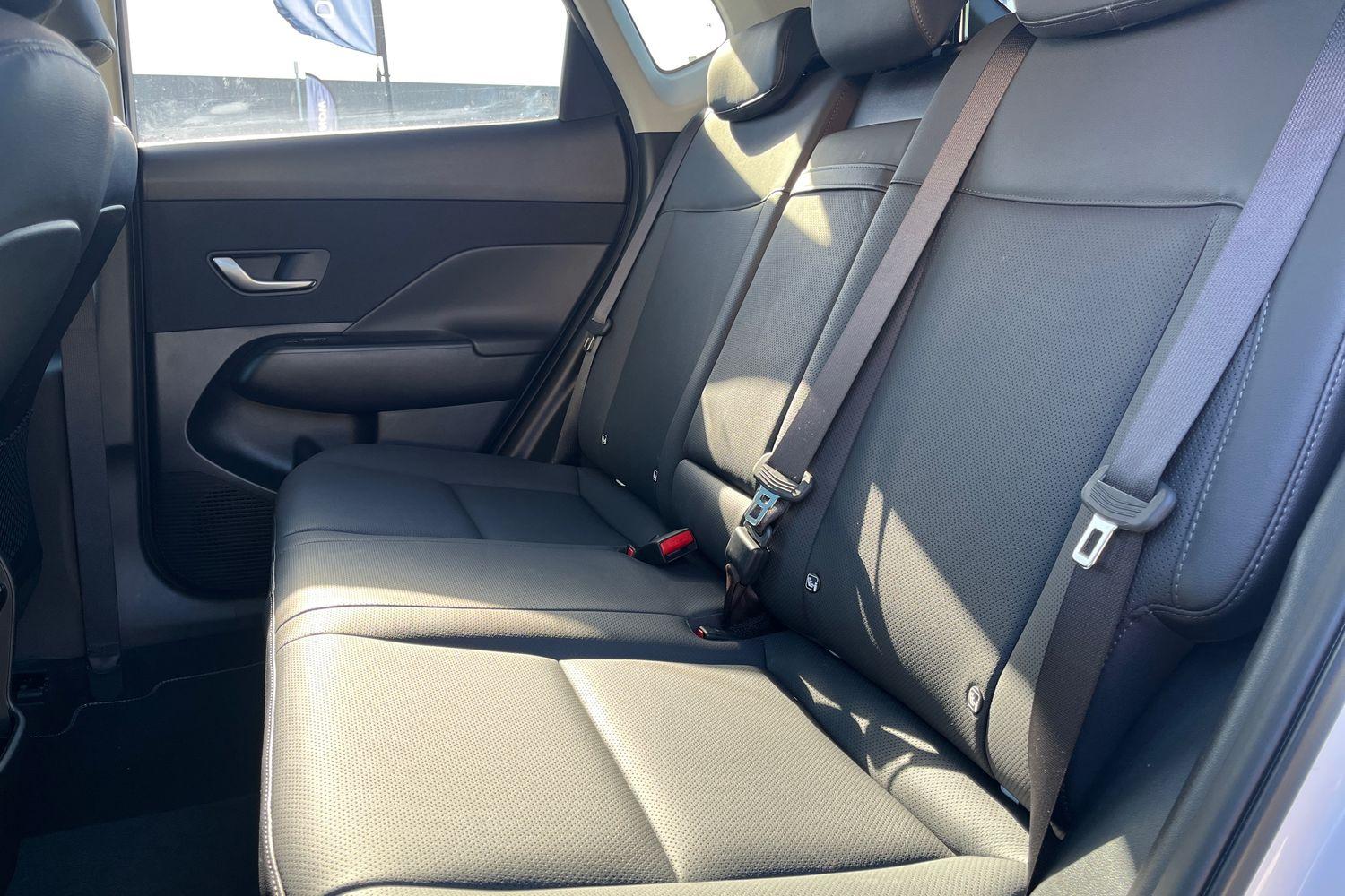 Hyundai KONA Photo 19
