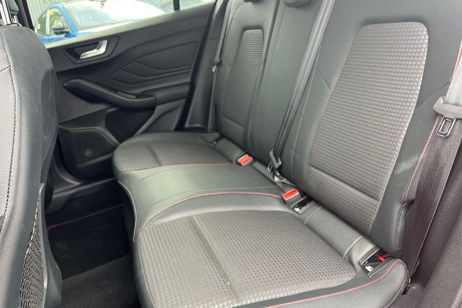 Ford Focus Photo autoimg-e5bf87e5b6baa81cbf76ada1dceada7d2cb6bd89.jpg