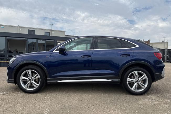 Audi Q3 Photo 26