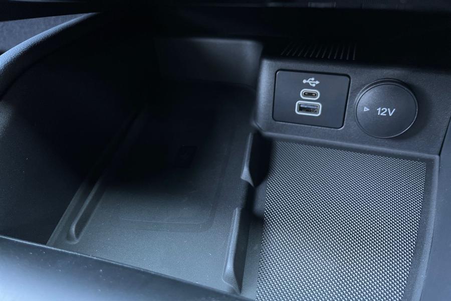 Ford Kuga Photo autoimg-e5c13c094700df948bc0ef3f05ea86af07ad2b98.jpg