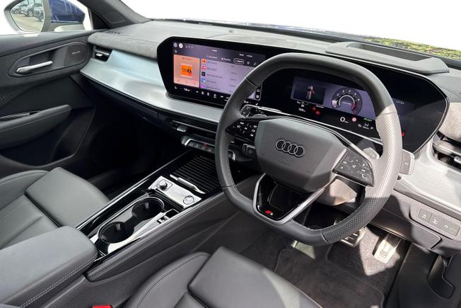 AUDI Q3 Photo 6