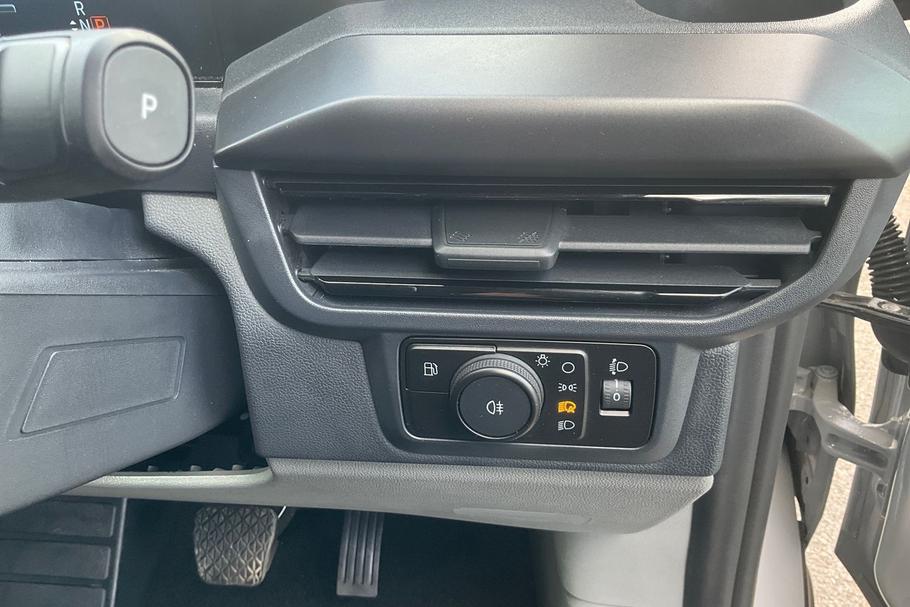 Used Ford TRANSIT CUSTOM HV26PZG 28